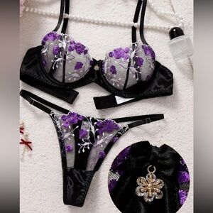 Black and Purple Floral Underwire Bra Intimates